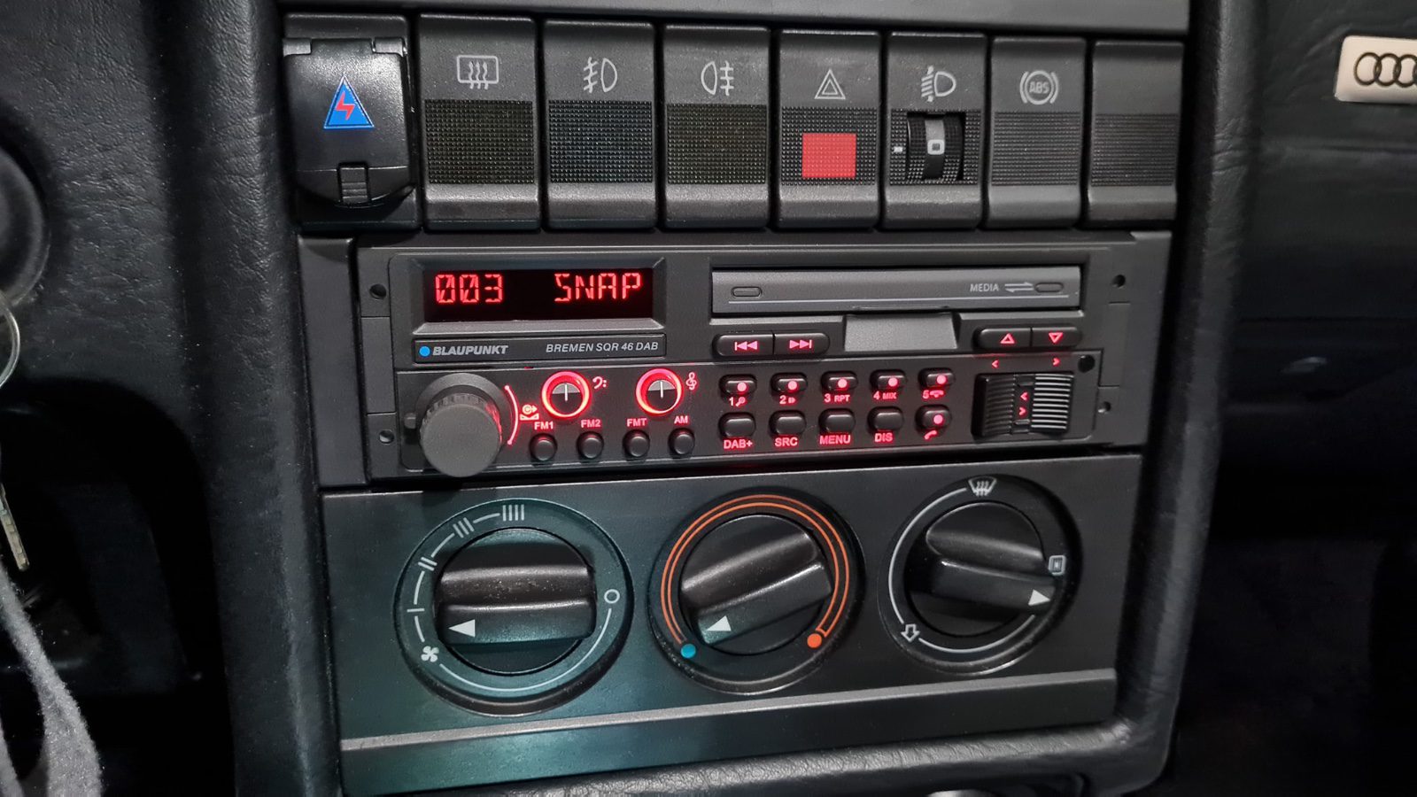 Bremen SQR 46 DAB im Audi Cabriolet
