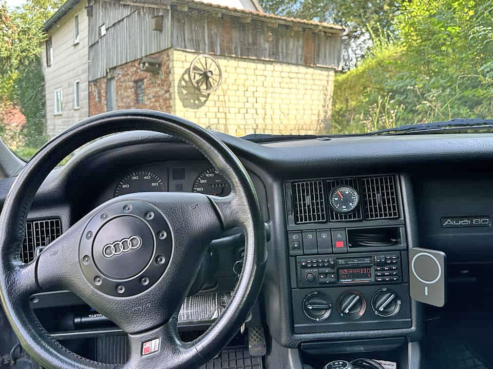 Frankfurt RCM 82 DAB im Audi 80 B4